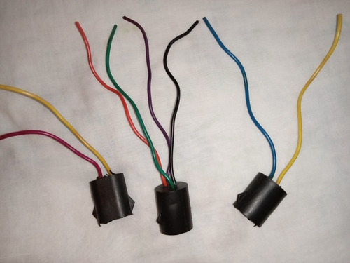 Conector Módulo Ford 4 / 2 Cables Hembra Redondo Plástico