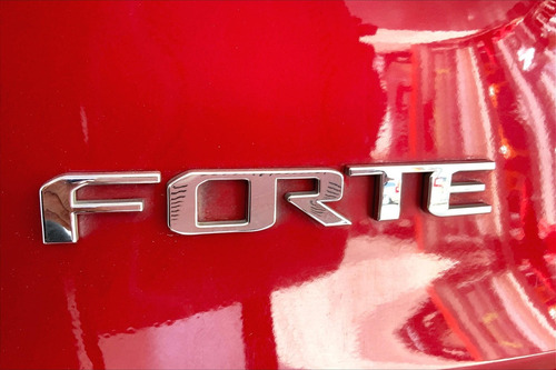 Imagen 8 de 25 de Kia Forte Hatchback 5 Pts Ex, Tm6, A/ac, Ra-16