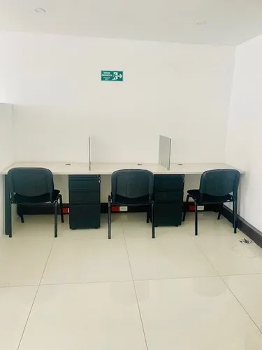 Oficina En Arriendo En El Chico. Cod A1109012