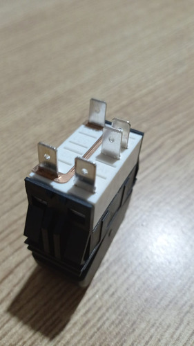 Interruptor Boton Switch Spare 5 Pines Kenworth T660 T2000