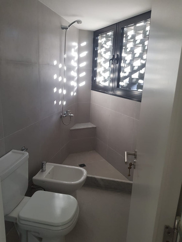 Imagen 7 de 18 de Venta 3 Amb Duplex - Atelier Estudio Apto Airbnb