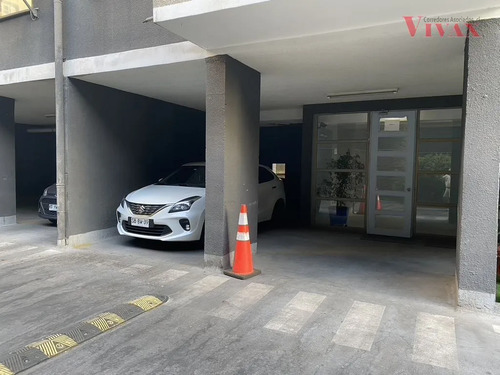 Estacionamiento En Arriendo En Santiago