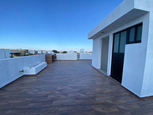 Preciosa Casa En Zen Life, Roof Garden, 4ta Recamara En Pb, 