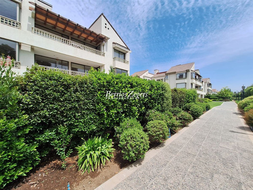 Departamento En Venta De 3 Dorm. San Carlos Apoquindo 2 E