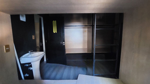 Casa En Venta De 5 Dorm. En Providencia