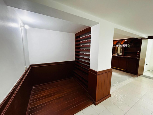 Increíble Oportunidad De Inversión En Una Residencia Transformada Para Tu Negocio En Coapexpan,xal
