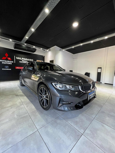 Imagen 2 de 20 de Bmw Serie 3 3.0 330i Sedan Sport Line 252 Cv