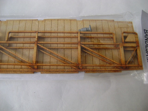 Imagen 3 de 7 de Nico Bandeja Autos Mitre Lat Ret Kit Fibrofacil H0 (mnt 61)