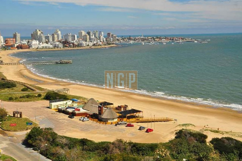 Imagen 17 de 30 de Apartamento En Mansa, 3 Dormitorios