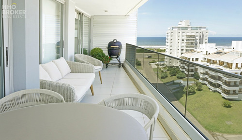 Departamento En Venta 3 Dormitorios. Torre Esmeralda. Punta Del Este.