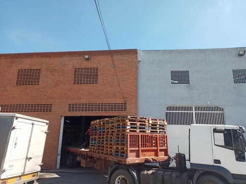 Complejo  Industrial Avelina . Guatire