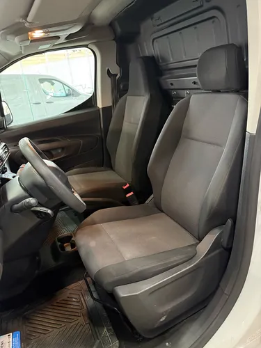 Peugeot Partner 2023