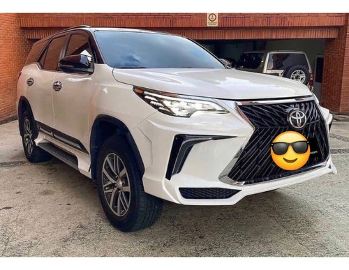 Body Kits Fortuner Dubai Tipo Lexus