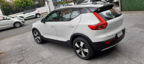 Volvo Xc40 T5 Momentum Automatica Branca 2018 Leilao