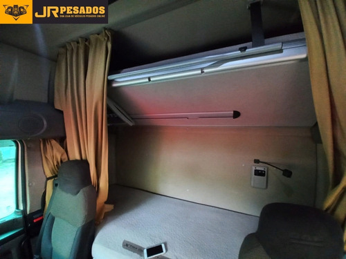 Imagem 10 de 15 de Daf Xf 105 460 6x2 Automático Ano 2018 Baixo Km Completo