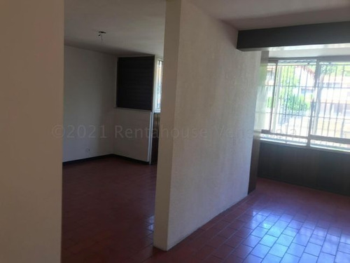 Imagen 9 de 22 de Venta De Hermoso Apartamento En Cumbres De Curumo / Ofc 21-14007
