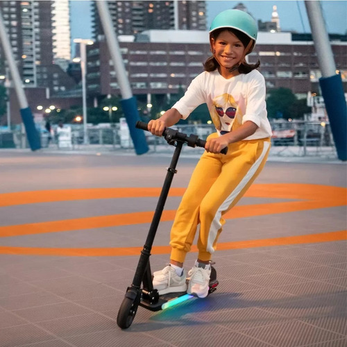 Jetson Scooter Eléctrico Infantil Omega Con Luces Negro Omega