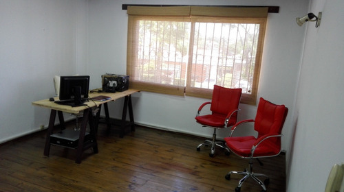 Imagen 2 de 6 de Alquiler Oficina 20 M2 A Metros De Av. Bolivia Y Alberdi