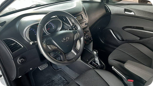 Hyundai Hb20x 1.6 16v Style Flex 4p Automático