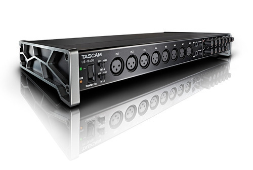 Interface de áudio preta da placa de som Tascam US-16x08
