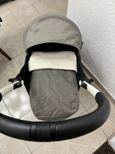 Babyzen Carriola Yoyo2 Chasis Negro Y Color Pack 6+(gris) Gris Blanco (Usado)