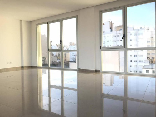 Oficina En Alquiler Edificio Essence Rawson Guemes Mar Del Plata
