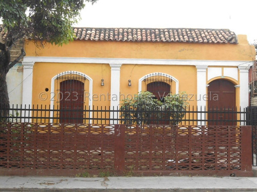 Casa Colonial En Venta Con Excelente Ubicacion Centro Barquisimeto && Cod 2 3 1 9 9 1 6