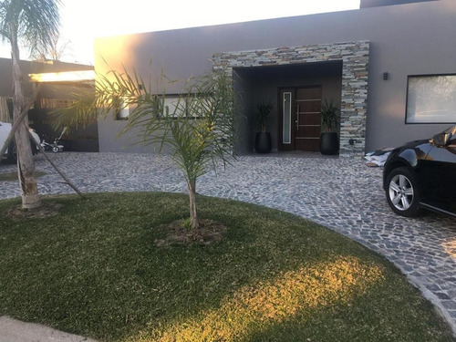 Casa  En Venta En San Matias, Escobar, G.b.a. Zona Norte