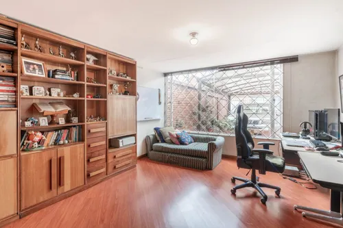 Casa En Venta En Alhambra. Cod V14653