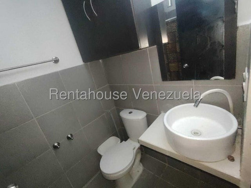 Marianny Gonzalez, Alquila Townhouse Equipado Av Ribereña Cabudare Lara