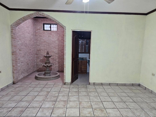 Bodega En Renta Con Oficinas/casa Incluida En Col. San Agustín Torreón Coah.