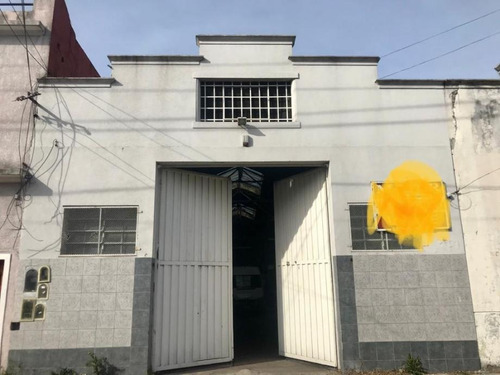 Galpon En Venta En Sarandi Este