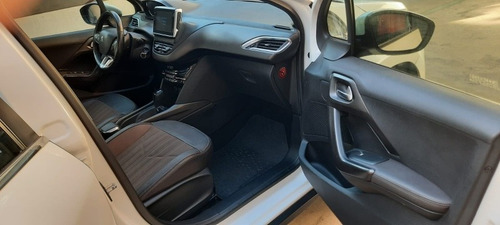 Imagen 6 de 16 de Peugeot 2008 2018 1.6 Feline Tip