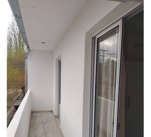 Moderna Casa En 2 Plantas