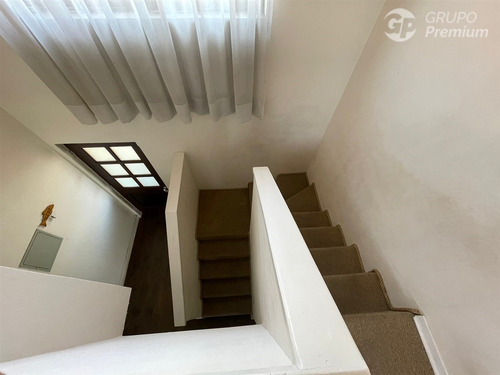 Excelente Casa Aislada En Arriendo De 5d,4b En Padre Hurtado