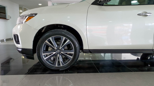 Imagen 9 de 15 de Nissan Pathfinder 3.5 Exclusive Awd 2018