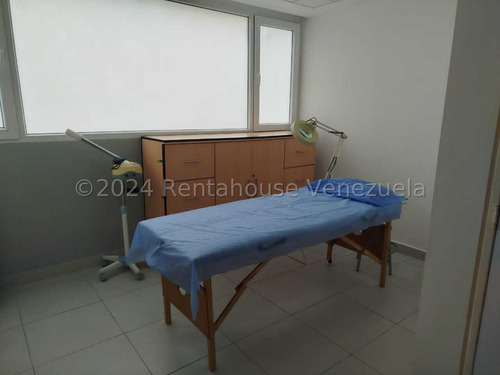 Sm Local Comercial En Alquiler En Santa Paula 25-3517 Yf