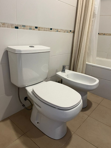 Venta Departamento 2 Amb. En Parque Chas Con Cochera