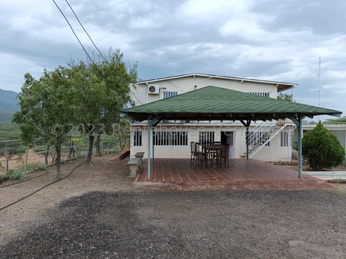 Espectacular Finca En Venta En La Sierra De Coro