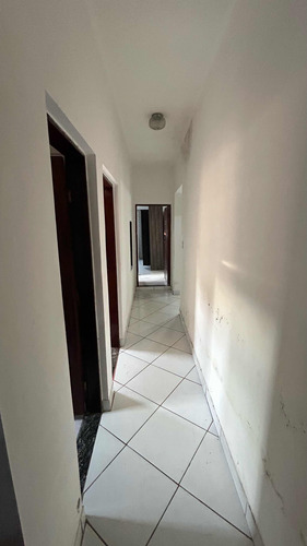Casa 4 Quartos 2 Banheiros 250m2