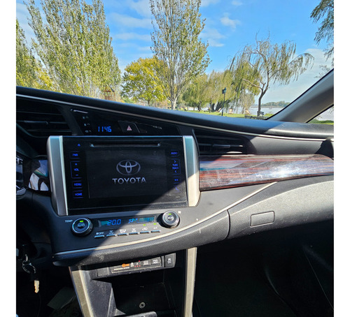 Toyota Innova 2.7 Srv 6at 8a