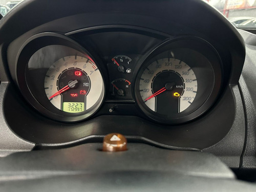 Ford Fiesta 1.6 MPI HATCH 8V