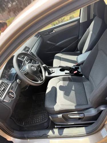 Volkswagen Passat 2.5 Comfortline At