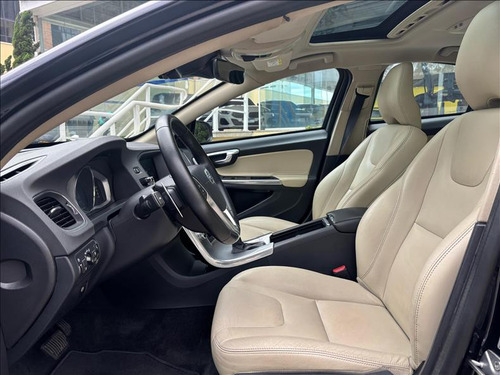 Volvo S60 2.0 t4 Momentum Gasolina 4p Automático