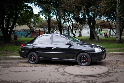 Kia Rio Stylus 1.6 Sedan Aire Acondicionado