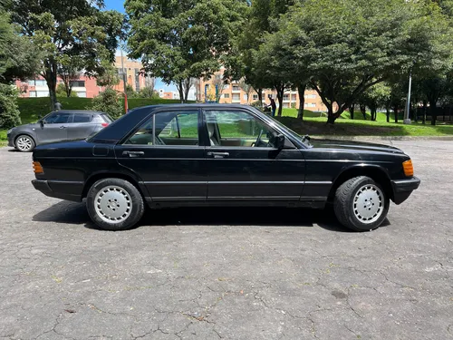 Mercedes-Benz 190 E 2.0