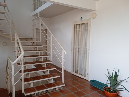 Imagen 6 de 12 de Alquiler De Apartamento Tipo Estudio Amoblado. A.m