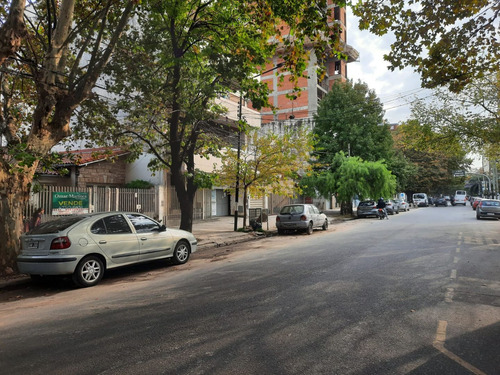 Alquiler Inmueble Comercial -local- Excelente Ubicacion Sobre Avenida Urquiza En Caseros Centro