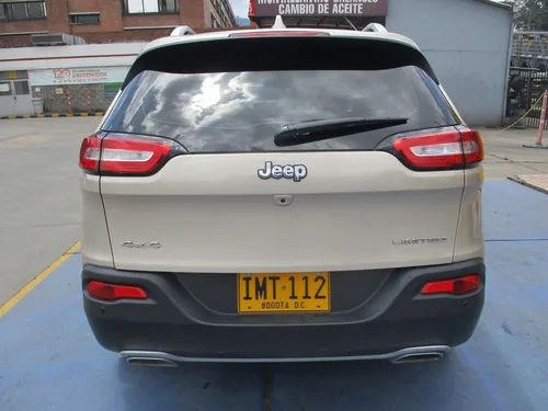 Jeep Cherokee Limited 3200cc At Aa