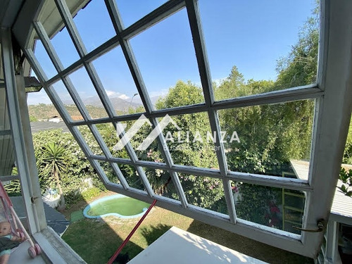 Gran Casa Familiar Con Excelente Ubicación